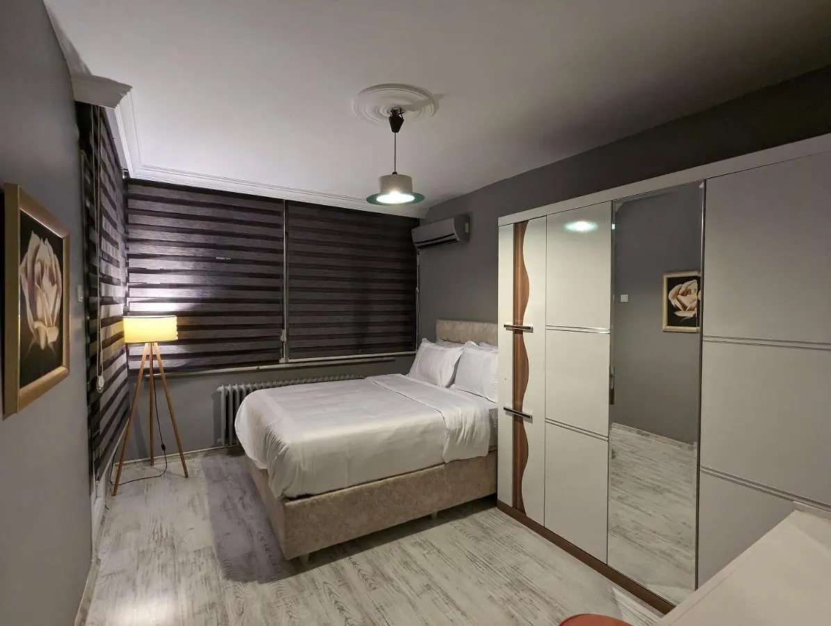 Luxurious 3-Bedroom Apartment, Sisli Istanboel Appartement